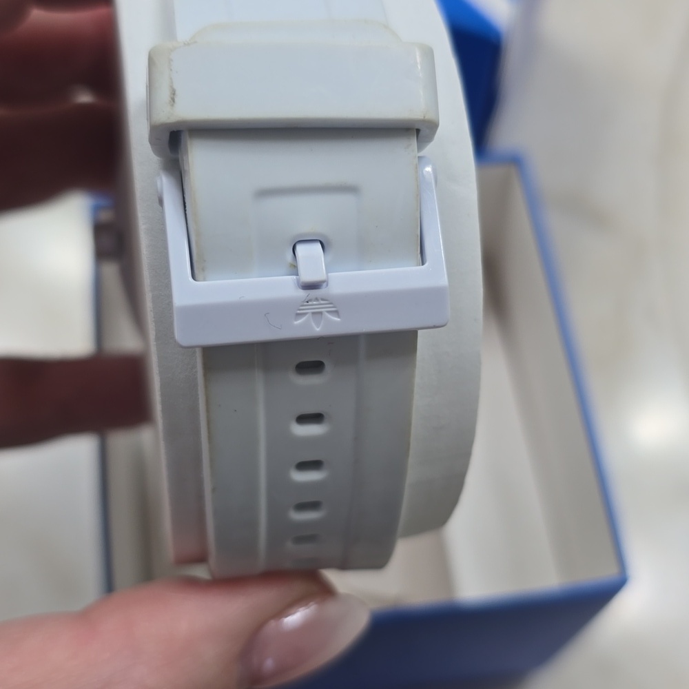 Adidas Watch - Picture 3 of 8